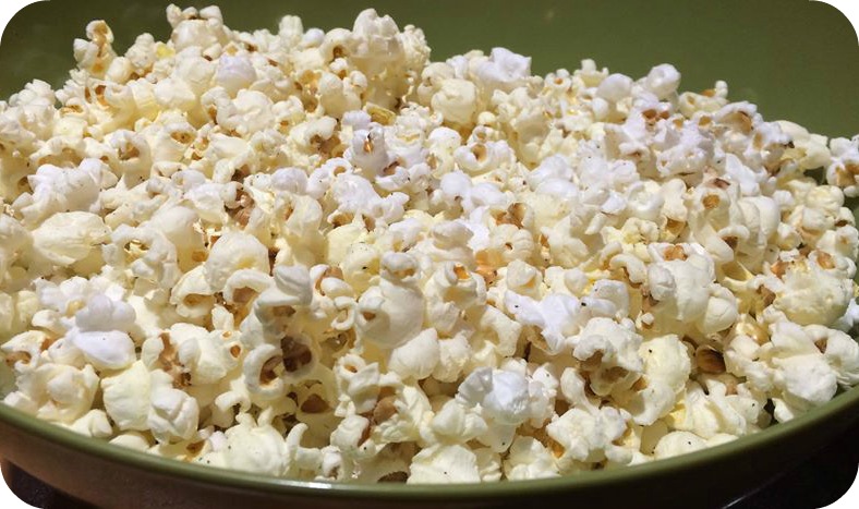 popcorn in large bowl 2